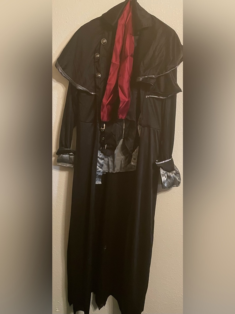 Men's Vampire Costume